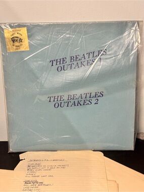 The Beatles outtakes 1&2 vinyl record [LP] TMOQ